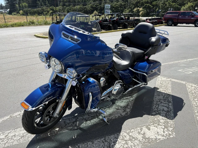 2015 Harley-Davidson, 30 057 km, dovoz Kanada — foto 5 z 5