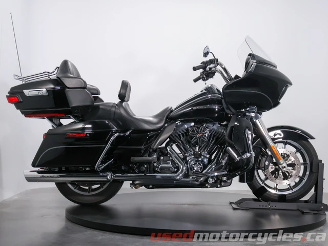 2016 Harley-Davidson, 26 000 km, dovoz Kanada — foto 2 z 5