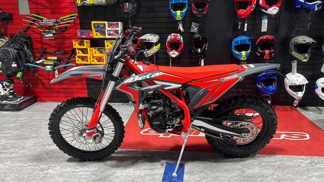 2026 Beta, dovoz Kanada — foto 2 z 5