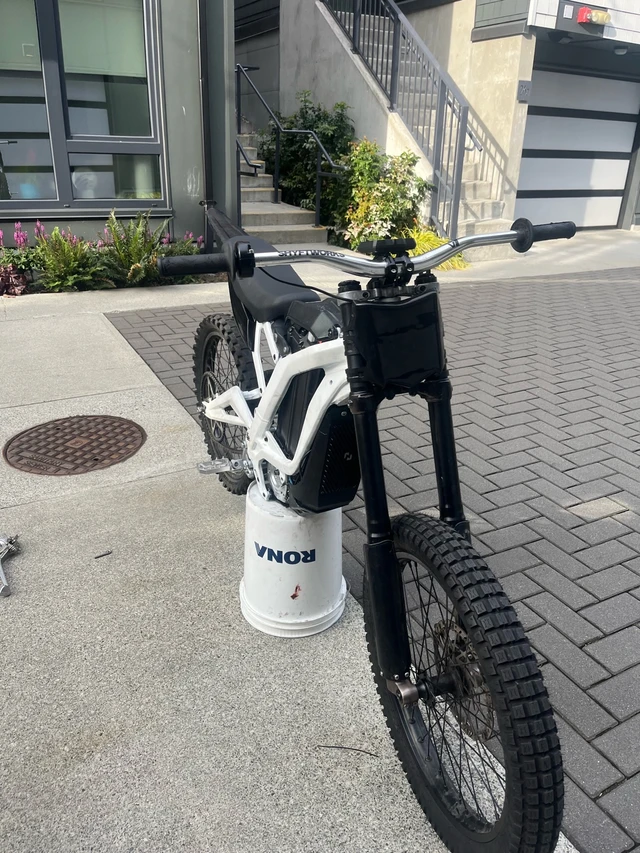 Fully Modded Surron, dovoz Kanada — foto 2 z 5