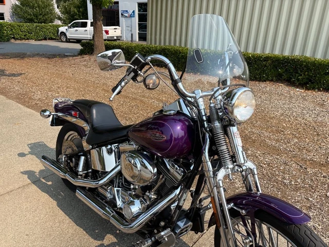 2000 Harley-Davidson, 43 253 km, dovoz Kanada — foto 3 z 5