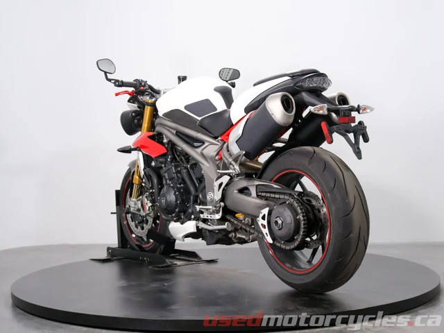 2017 Triumph, 13 056 km, dovoz Kanada — foto 5 z 5