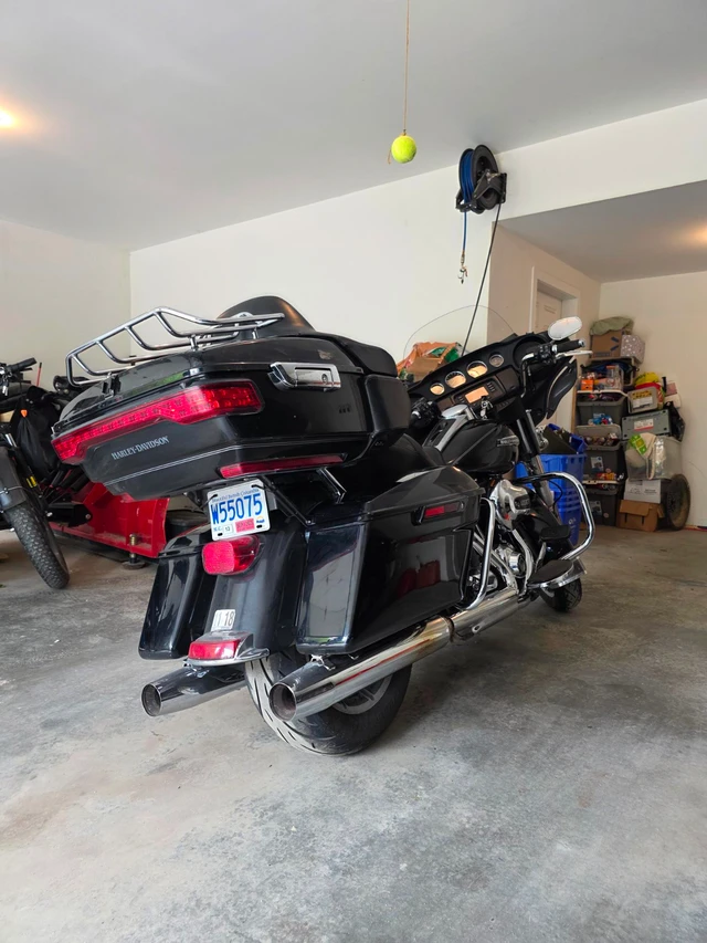 2016 Harley-Davidson, 103 000 km, dovoz Kanada — foto 3 z 5
