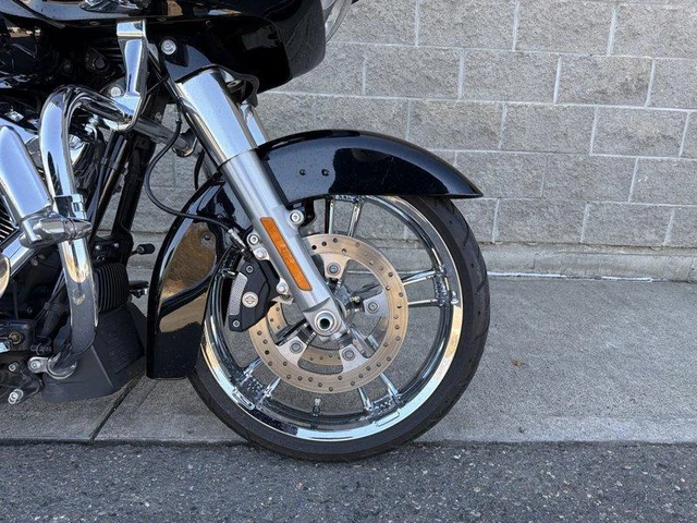 2017 Harley-Davidson, 12 840 km, dovoz Kanada — foto 5 z 5