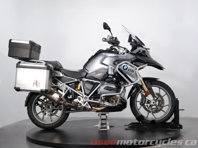 2013 BMW, 21 694 km, dovoz Kanada — foto 2 z 5