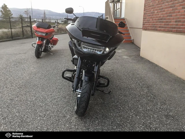 2026 Harley-Davidson, 21 km, dovoz Kanada — foto 2 z 5
