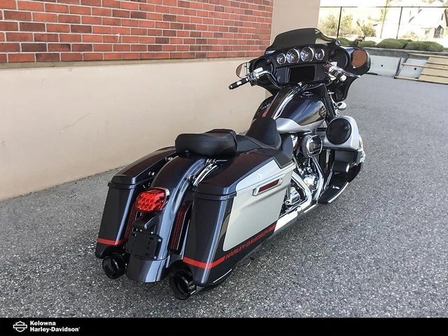 2019 Harley-Davidson, 60 917 km, dovoz Kanada — foto 4 z 5
