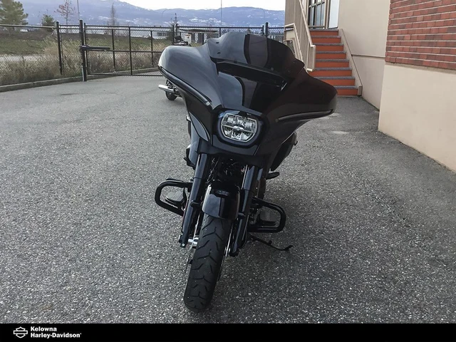 2026 Harley-Davidson, 21 km, dovoz Kanada — foto 2 z 5