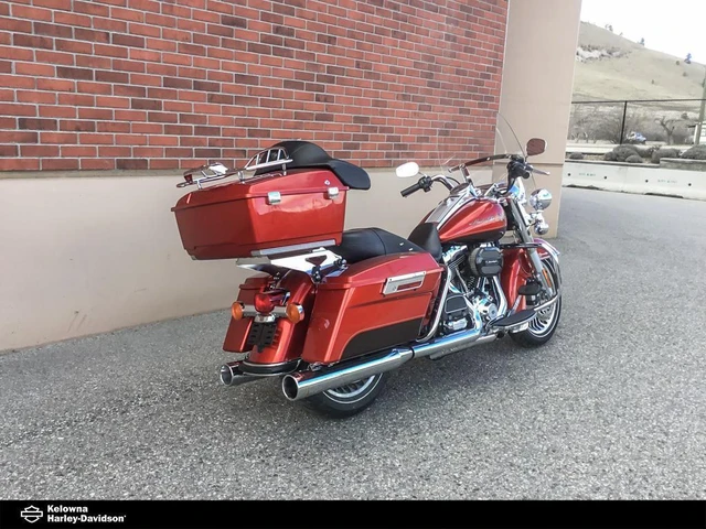 2013 Harley-Davidson, 39 835 km, dovoz Kanada — foto 4 z 5