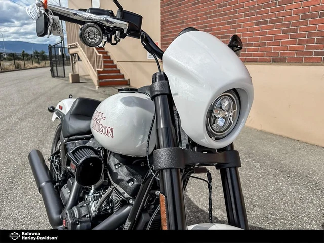 2026 Harley-Davidson, 21 km, dovoz Kanada — foto 2 z 5