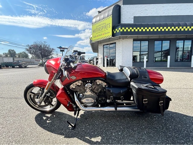 2013 Harley-Davidson, 30 261 km, dovoz Kanada — foto 4 z 5