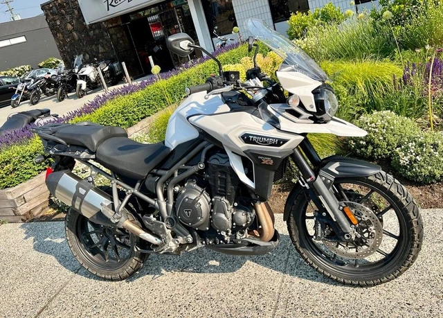 2017 Triumph, 14 600 km, dovoz Kanada — foto 2 z 3
