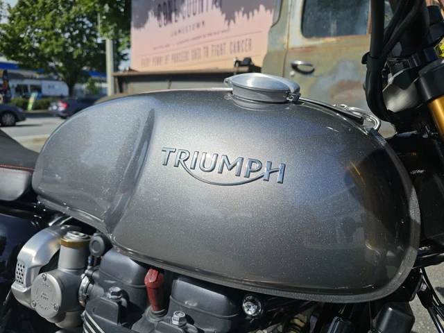 2017 Triumph, 8 418 km, dovoz Kanada — foto 3 z 5