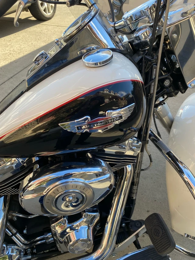 2011 Harley-Davidson, 56 000 km, dovoz Kanada — foto 4 z 5