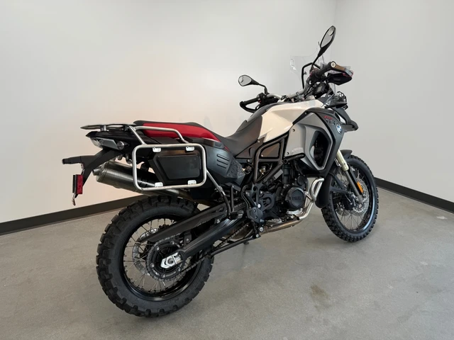 2016 BMW, 29 500 km, dovoz Kanada — foto 3 z 5