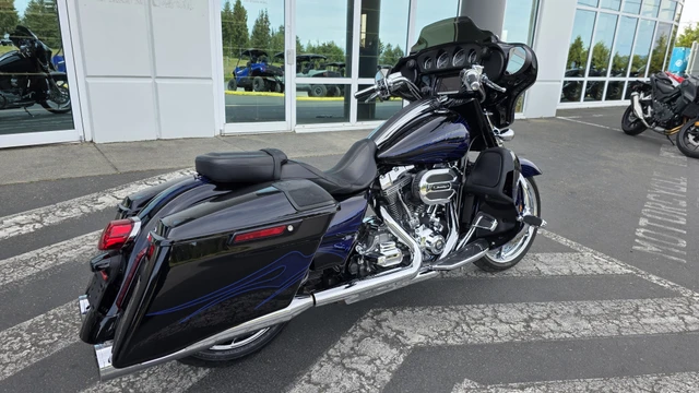 2016 Harley-Davidson, 14 707 km, dovoz Kanada — foto 2 z 5