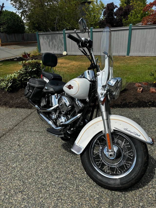 2008 Harley-Davidson, 10 554 km, dovoz Kanada — foto 4 z 5