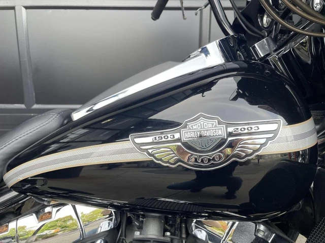 2003 Harley-Davidson, 84 898 km, dovoz Kanada — foto 4 z 5