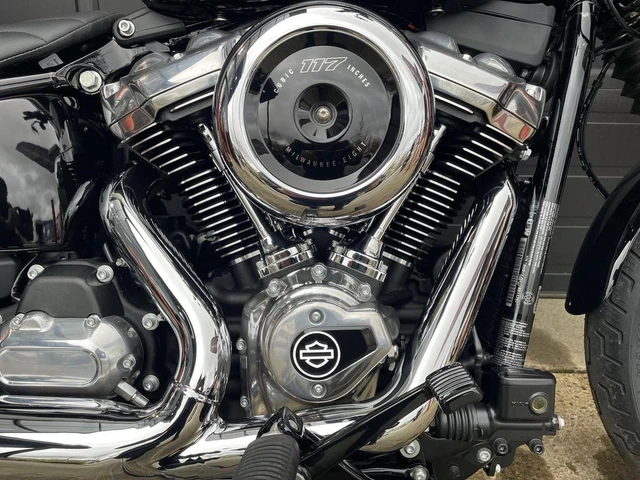 2026 Harley-Davidson, 12 km, dovoz Kanada — foto 3 z 5