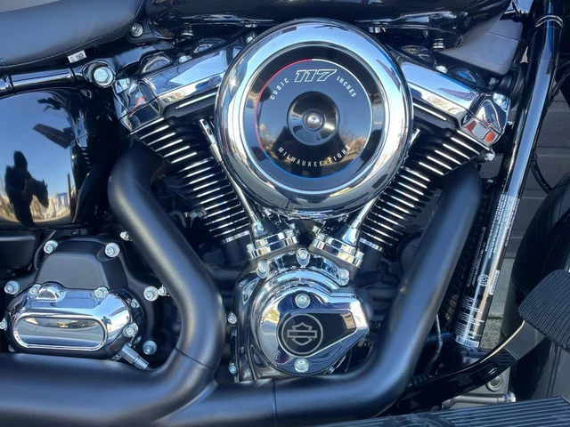 2026 Harley-Davidson, 12 km, dovoz Kanada — foto 3 z 5
