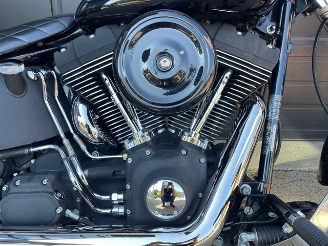 2005 Harley-Davidson, 38 391 km, dovoz Kanada — foto 4 z 5