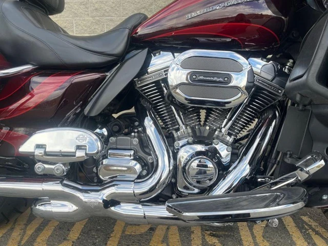 2015 Harley-Davidson, 82 058 km, dovoz Kanada — foto 4 z 5