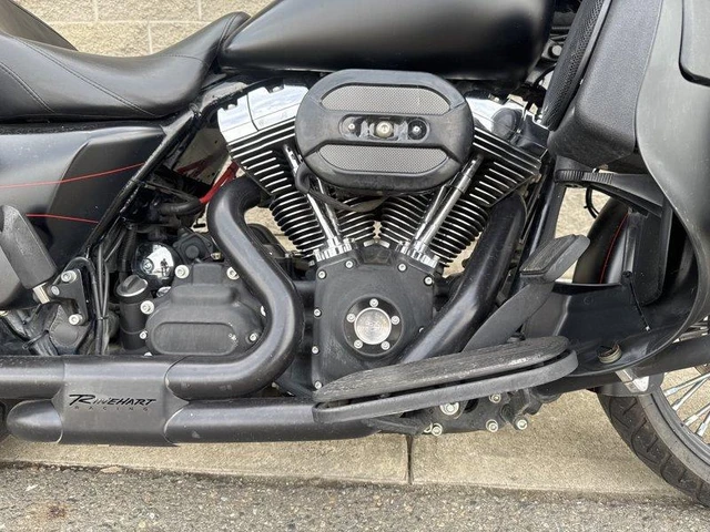 2016 Harley-Davidson, 62 175 km, dovoz Kanada — foto 4 z 5