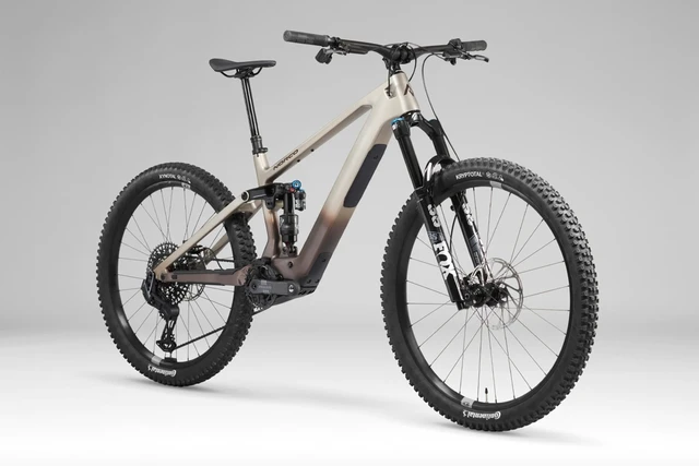 2024, dovoz Kanada — foto 2 z 5