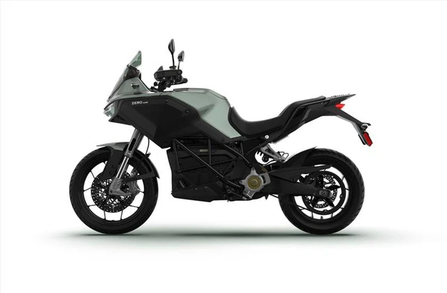 2023, 311 km, dovoz Kanada — foto 5 z 5