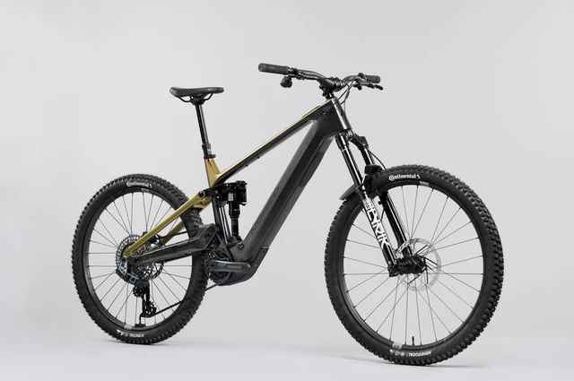 2025, dovoz Kanada — foto 4 z 5