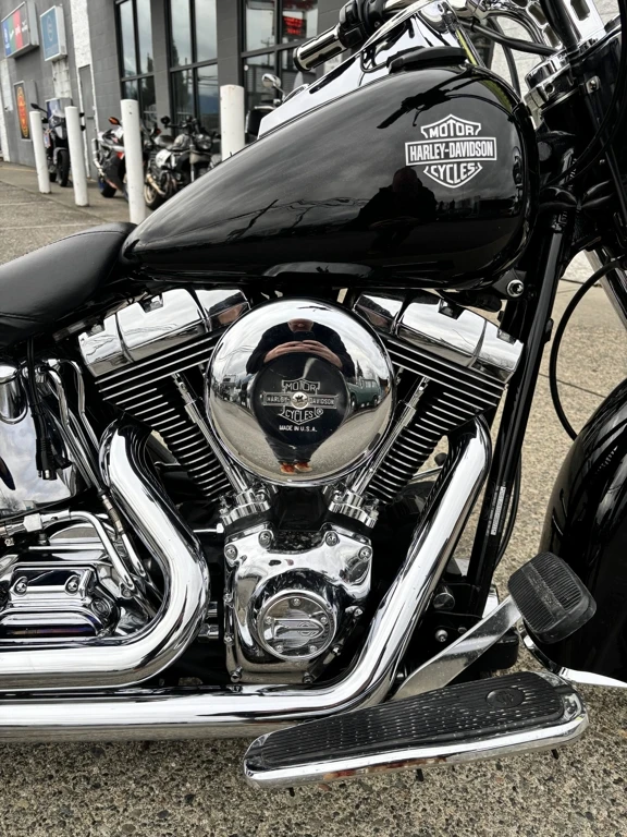 2005 Harley-Davidson, 20 505 km, dovoz Kanada — foto 3 z 5