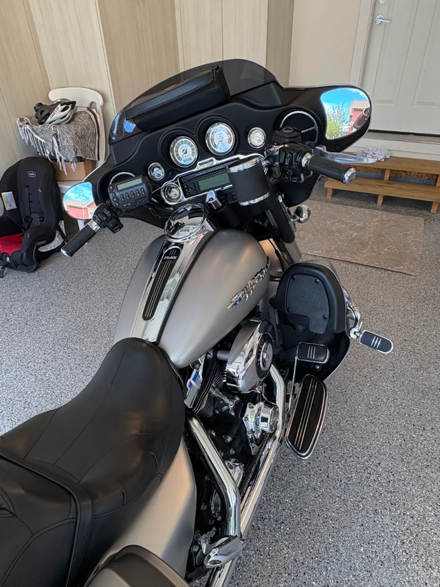 2007 Harley-Davidson, 49 000 km, dovoz Kanada — foto 5 z 5