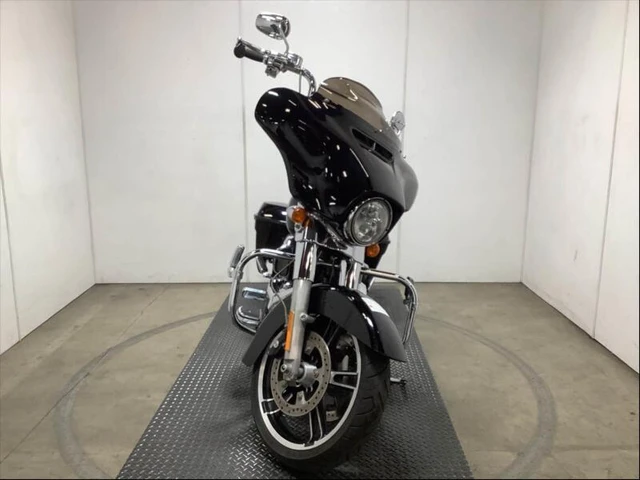 2015 Harley-Davidson, 1 km, dovoz Kanada — foto 2 z 5