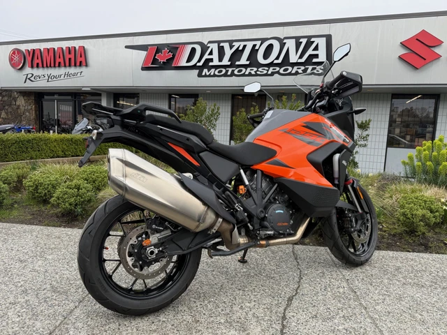 2022 KTM, 9 800 km, dovoz Kanada — foto 3 z 3