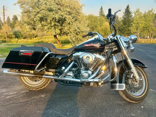2002 Harley-Davidson, 63 000 km, dovoz Kanada — foto 3 z 5