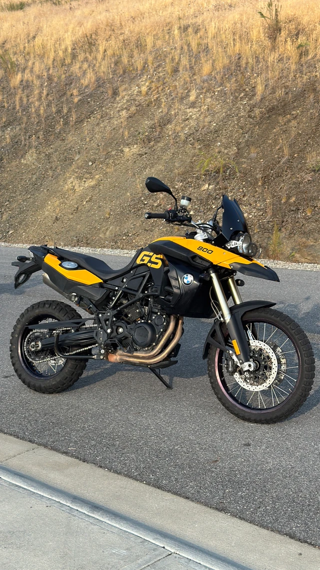 2009 BMW, 69 100 km, dovoz Kanada — foto 2 z 5