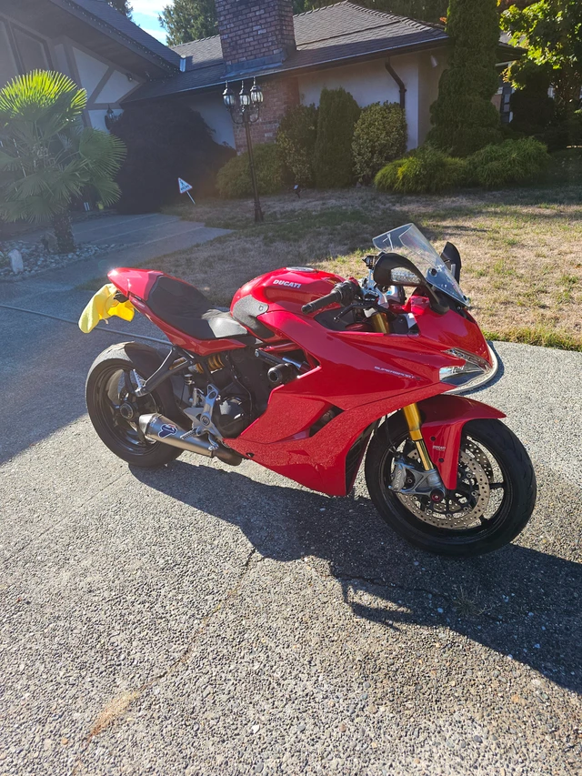 2018 Ducati, červená, 51 000 km, dovoz Kanada — foto 5 z 5
