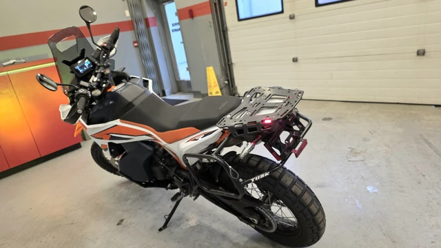 2023 KTM, 21 876 km, dovoz Kanada — foto 3 z 5