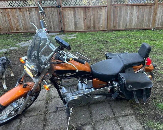2014 Suzuki, 16 558 km, dovoz Kanada — foto 2 z 3