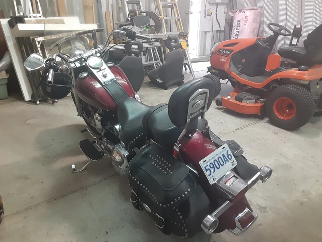 2005 Harley-Davidson, 25 000 km, dovoz Kanada — foto 3 z 3