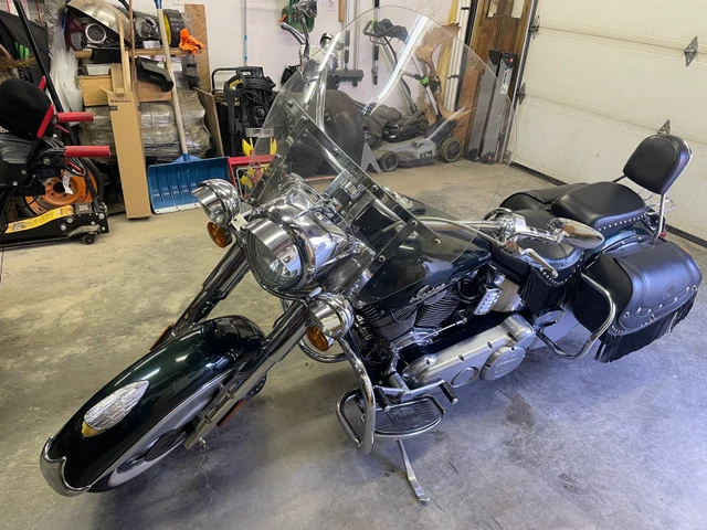 2001 Indian, 24 000 km, dovoz Kanada — foto 4 z 5
