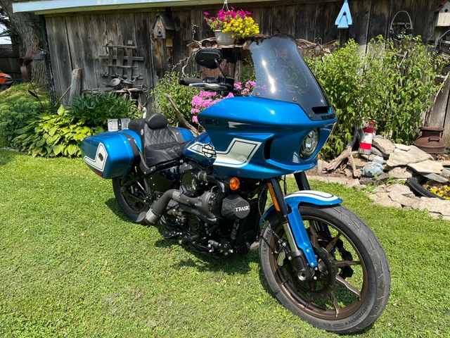 2023 Harley-Davidson, 2 000 km, dovoz Kanada — foto 2 z 3