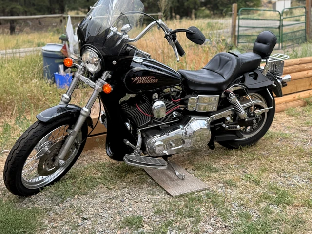 2005, 25 000 km, dovoz Kanada — foto 4 z 4