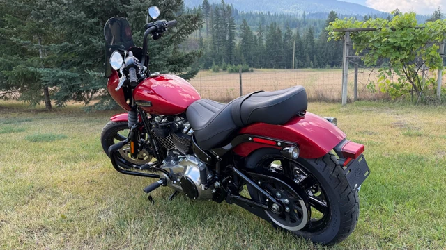 2026 Harley-Davidson, 1 km, dovoz Kanada — foto 2 z 5