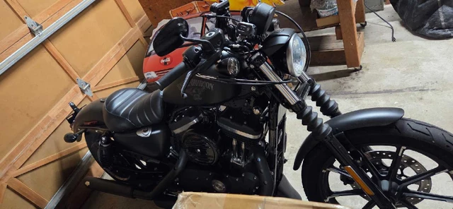 2016 Harley-Davidson, 1 800 km, dovoz Kanada — foto 4 z 5