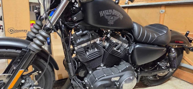 2016 Harley-Davidson, 1 800 km, dovoz Kanada — foto 5 z 5