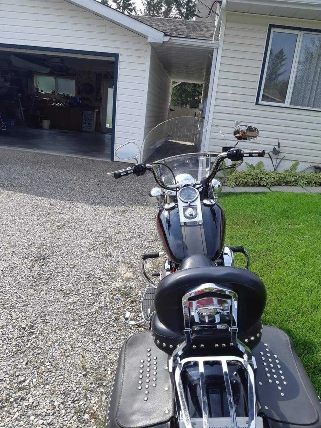 2000 Harley-Davidson, 130 000 km, dovoz Kanada — foto 3 z 4