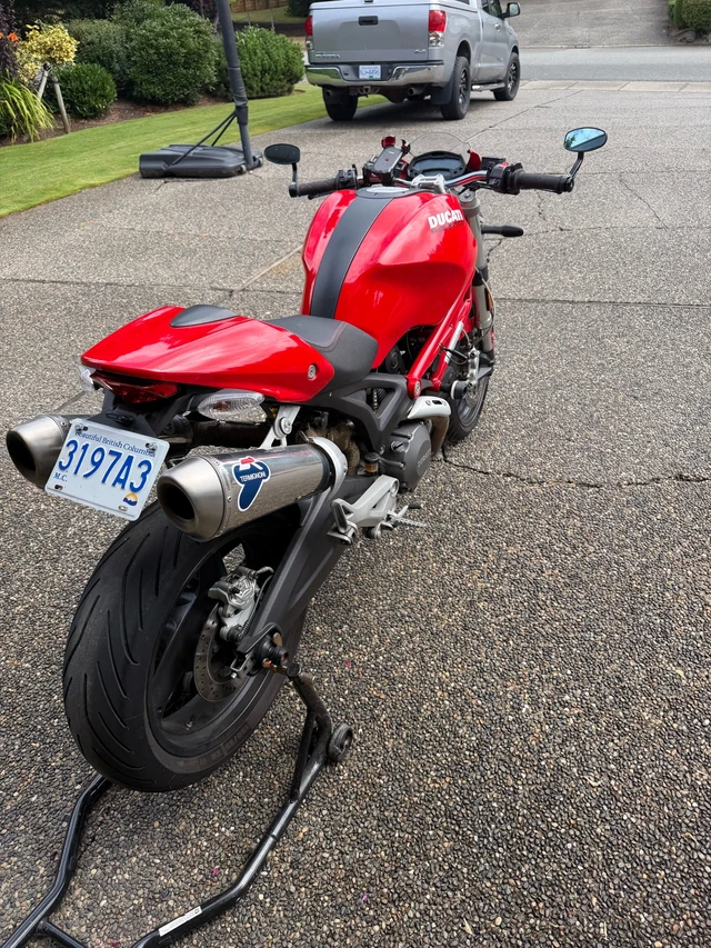2009 Ducati, 10 960 km, dovoz Kanada — foto 3 z 5