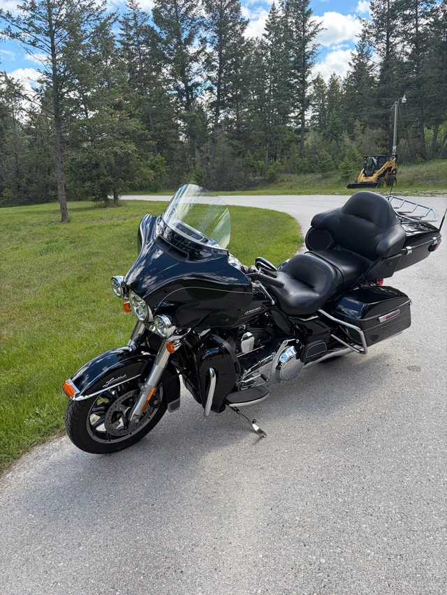 2014 Harley-Davidson, 36 362 km, dovoz Kanada — foto 3 z 5