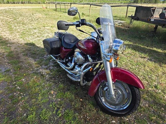 2005 Harley-Davidson, 68 000 km, dovoz Kanada — foto 3 z 5